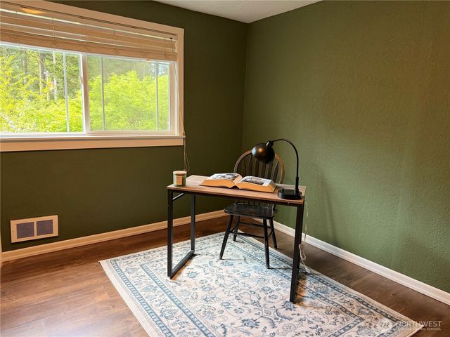 3546 longhorn, Bremerton, WA 98312