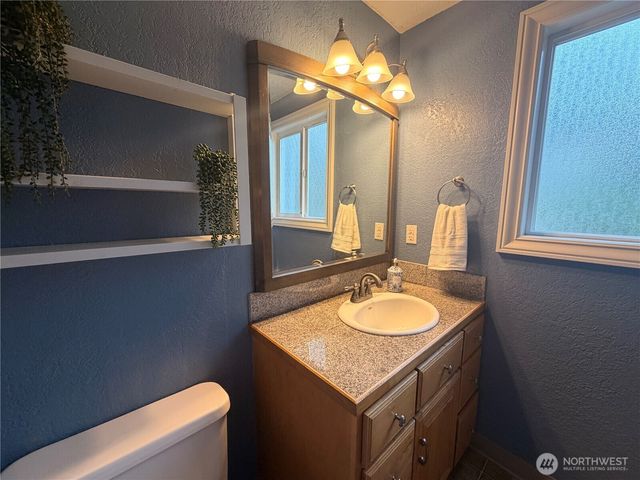 3546 longhorn, Bremerton, WA 98312