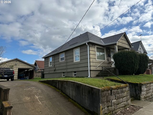 8428 Se 17TH Ave, Portland, OR 97202