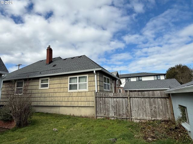 8428 Se 17TH Ave, Portland, OR 97202