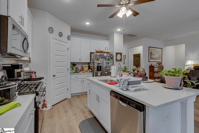 173 Vickery Road, Woodruff, SC 29388