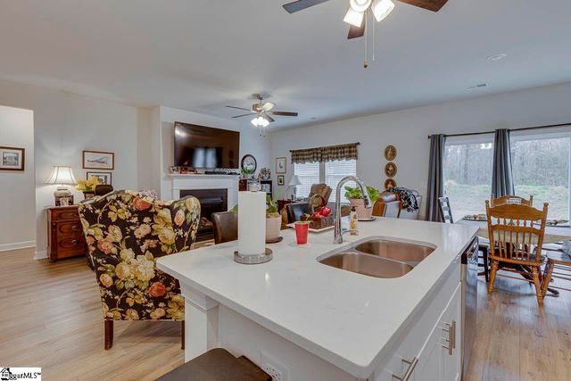 173 Vickery Road, Woodruff, SC 29388