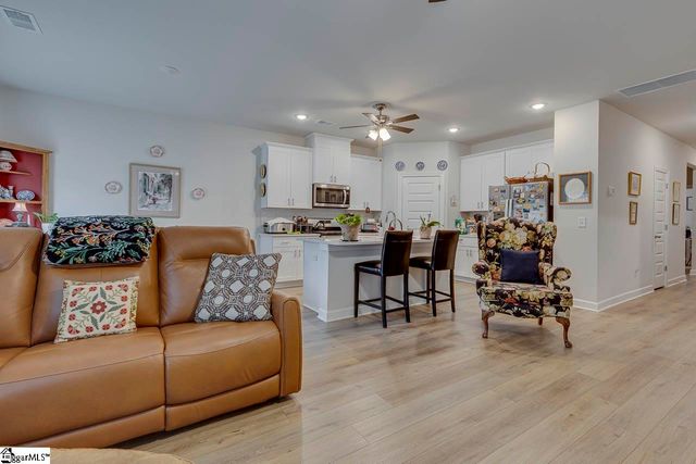 173 Vickery Road, Woodruff, SC 29388