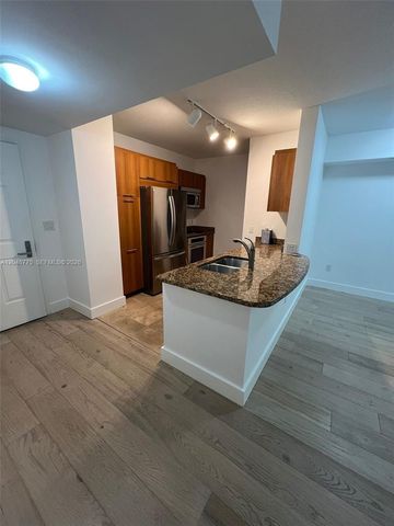 510 NW 84th Ave 205, Plantation, FL 33324