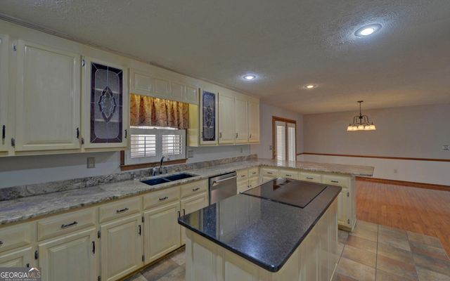 197 Woodland Way, Dewy Rose, GA 30634