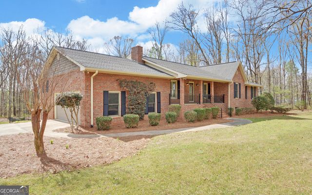 197 Woodland Way, Dewy Rose, GA 30634