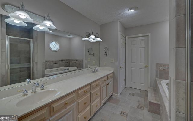 197 Woodland Way, Dewy Rose, GA 30634