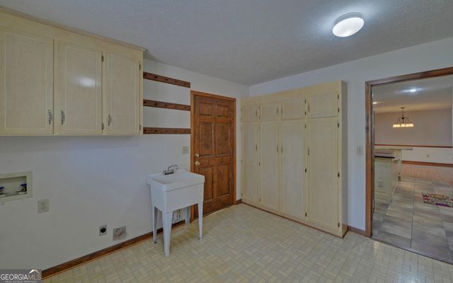 197 Woodland Way, Dewy Rose, GA 30634