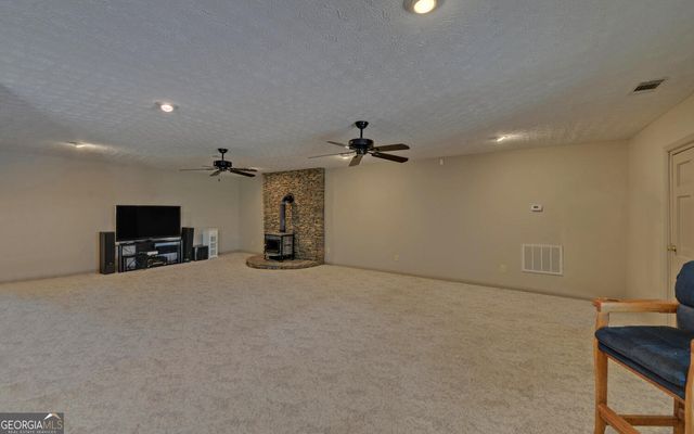 197 Woodland Way, Dewy Rose, GA 30634