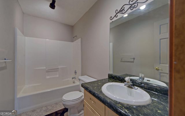 197 Woodland Way, Dewy Rose, GA 30634