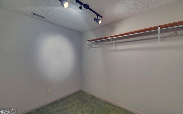 197 Woodland Way, Dewy Rose, GA 30634