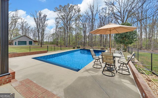 197 Woodland Way, Dewy Rose, GA 30634