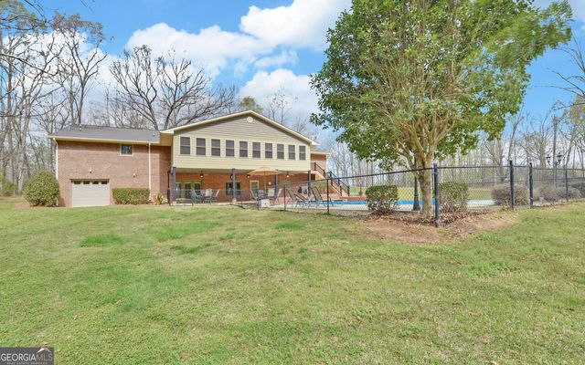 197 Woodland Way, Dewy Rose, GA 30634