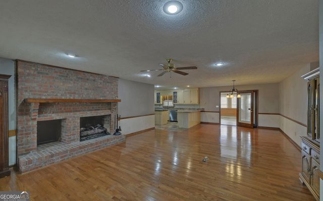 197 Woodland Way, Dewy Rose, GA 30634