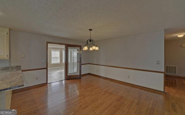 197 Woodland Way, Dewy Rose, GA 30634