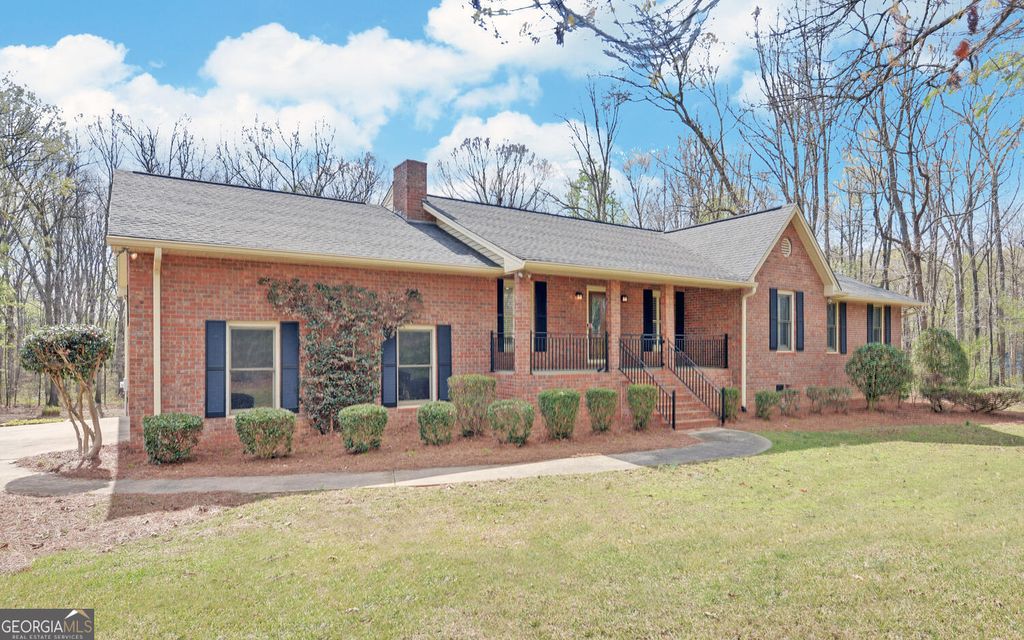 197 Woodland Way, Dewy Rose, GA 30634