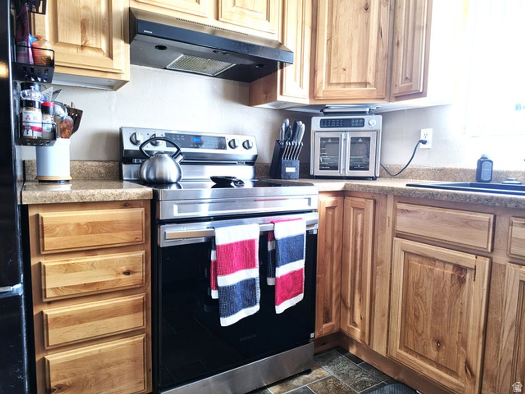 6051 S 2900 W, Roy, UT 84067 — photo 2