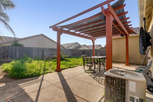 2083 W Antley St, Merced, CA 95348