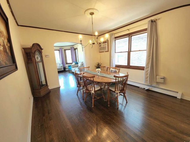 7818 W Elmgrove Drive, Elmwood Park, IL 60707