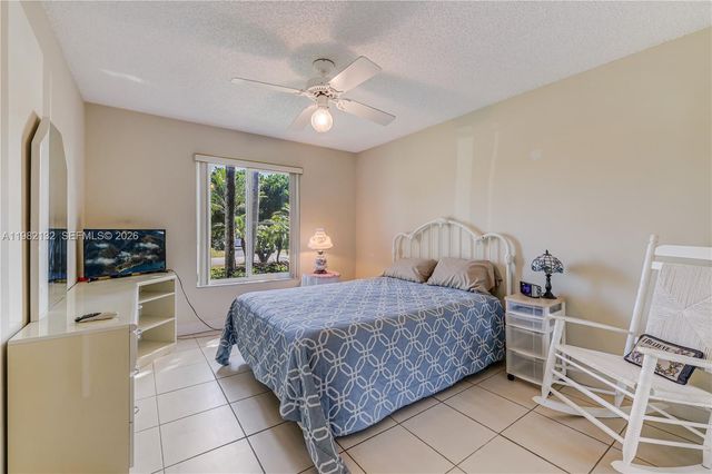 11541 SW 100th Street, Miami, FL 33176