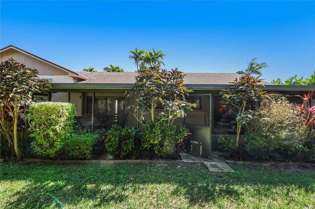 11541 SW 100th Street, Miami, FL 33176