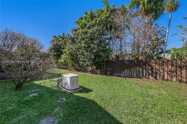 11541 SW 100th Street, Miami, FL 33176