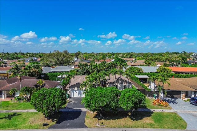 11541 SW 100th Street, Miami, FL 33176