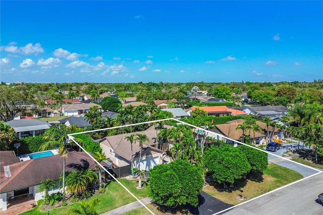 11541 SW 100th Street, Miami, FL 33176