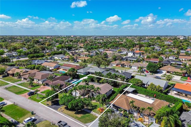 11541 SW 100th Street, Miami, FL 33176
