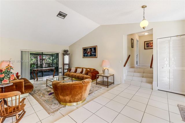 11541 SW 100th Street, Miami, FL 33176