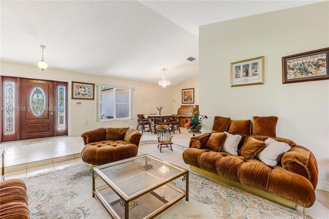 11541 SW 100th Street, Miami, FL 33176