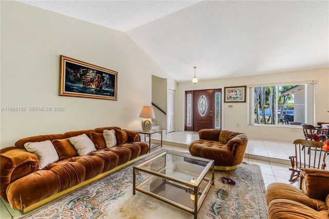11541 SW 100th Street, Miami, FL 33176