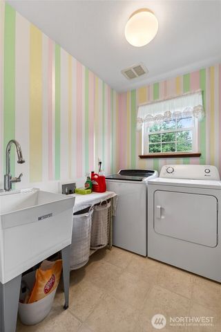 6207 63rd Avenue NE, Olympia, WA 98516