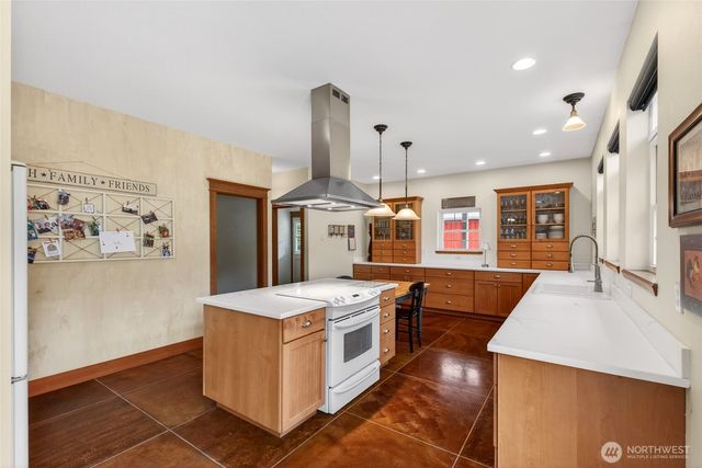 6207 63rd Avenue NE, Olympia, WA 98516