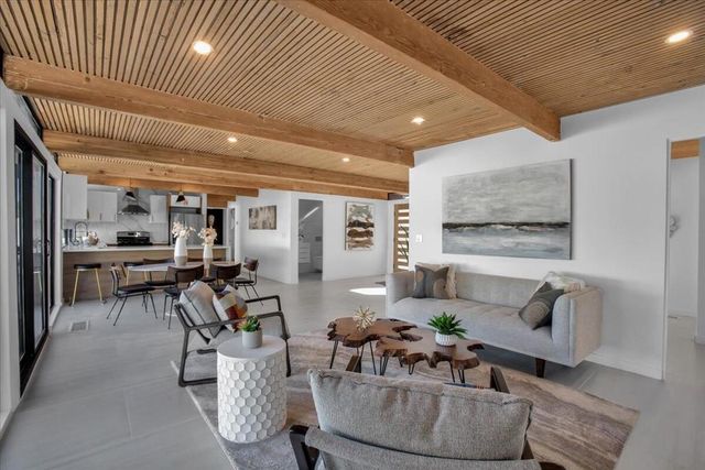 2788 E Via Escuela, Palm Springs, CA 92262