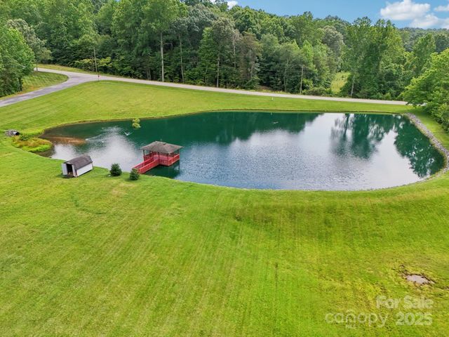 3381 Elaine Avenue, Lincolnton, NC 28092