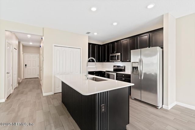 1620 POTTSBURG POINT Drive, Jacksonville, FL 32207
