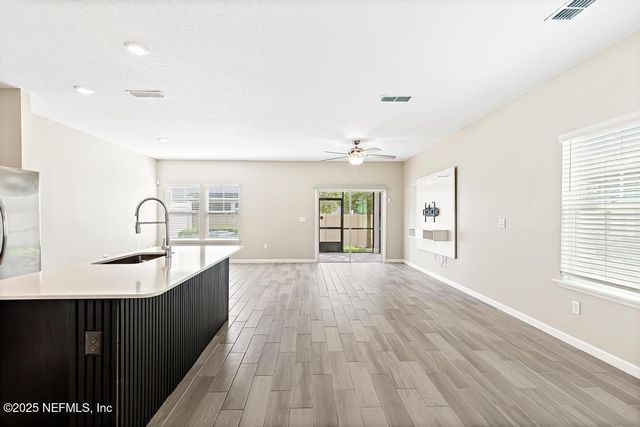 1620 POTTSBURG POINT Drive, Jacksonville, FL 32207