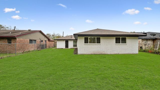 11330 Murr Way, Houston, TX 77048