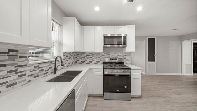 11330 Murr Way, Houston, TX 77048
