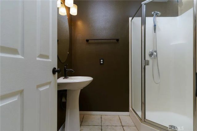 7828 Linares, Riverside, CA 92509