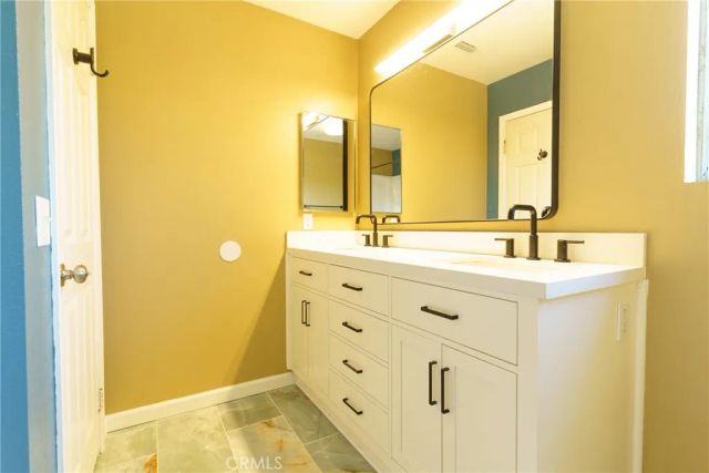 7828 Linares, Riverside, CA 92509
