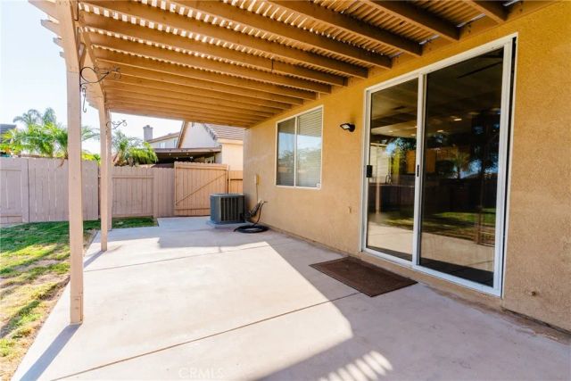 7828 Linares, Riverside, CA 92509