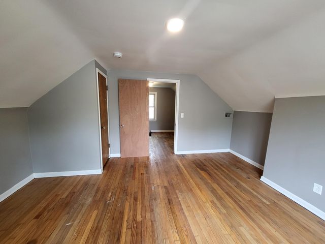 19677 Kingsville Street, Harper Woods, MI 48225
