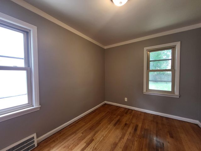 19677 Kingsville Street, Harper Woods, MI 48225