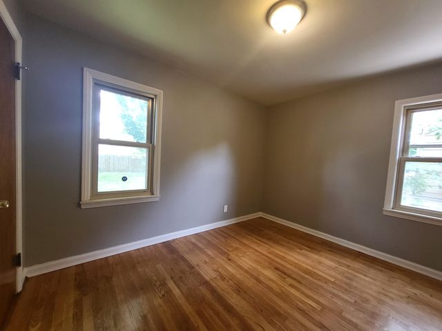 19677 Kingsville Street, Harper Woods, MI 48225