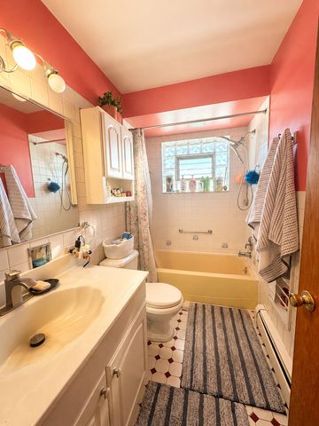 7347 W Diversey Avenue W 8, Elmwood Park, IL 60707