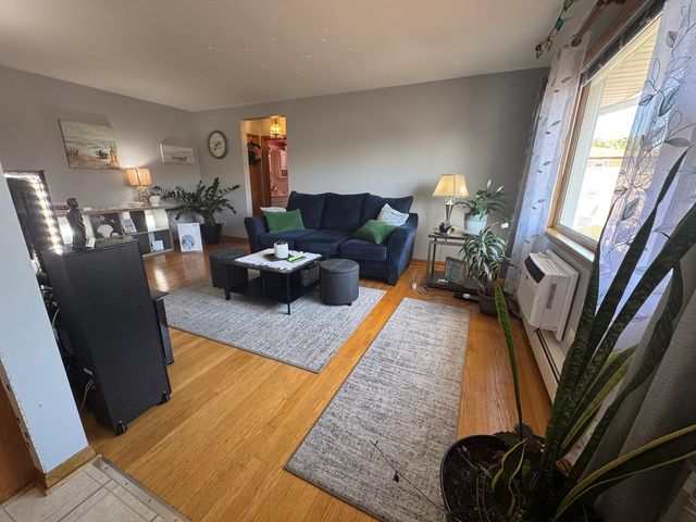 7347 W Diversey Avenue W 8, Elmwood Park, IL 60707
