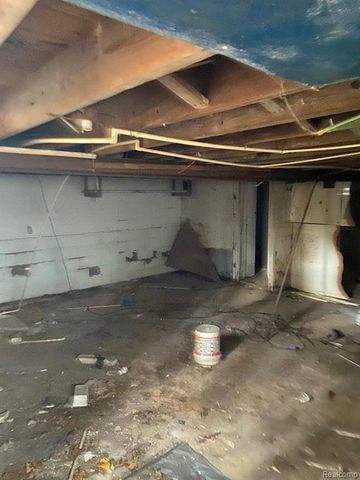 205 E Baltimore Boulevard, Flint, MI 48505