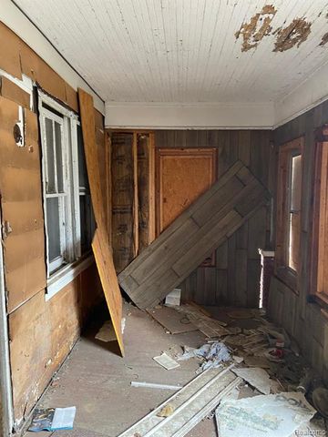 205 E Baltimore Boulevard, Flint, MI 48505